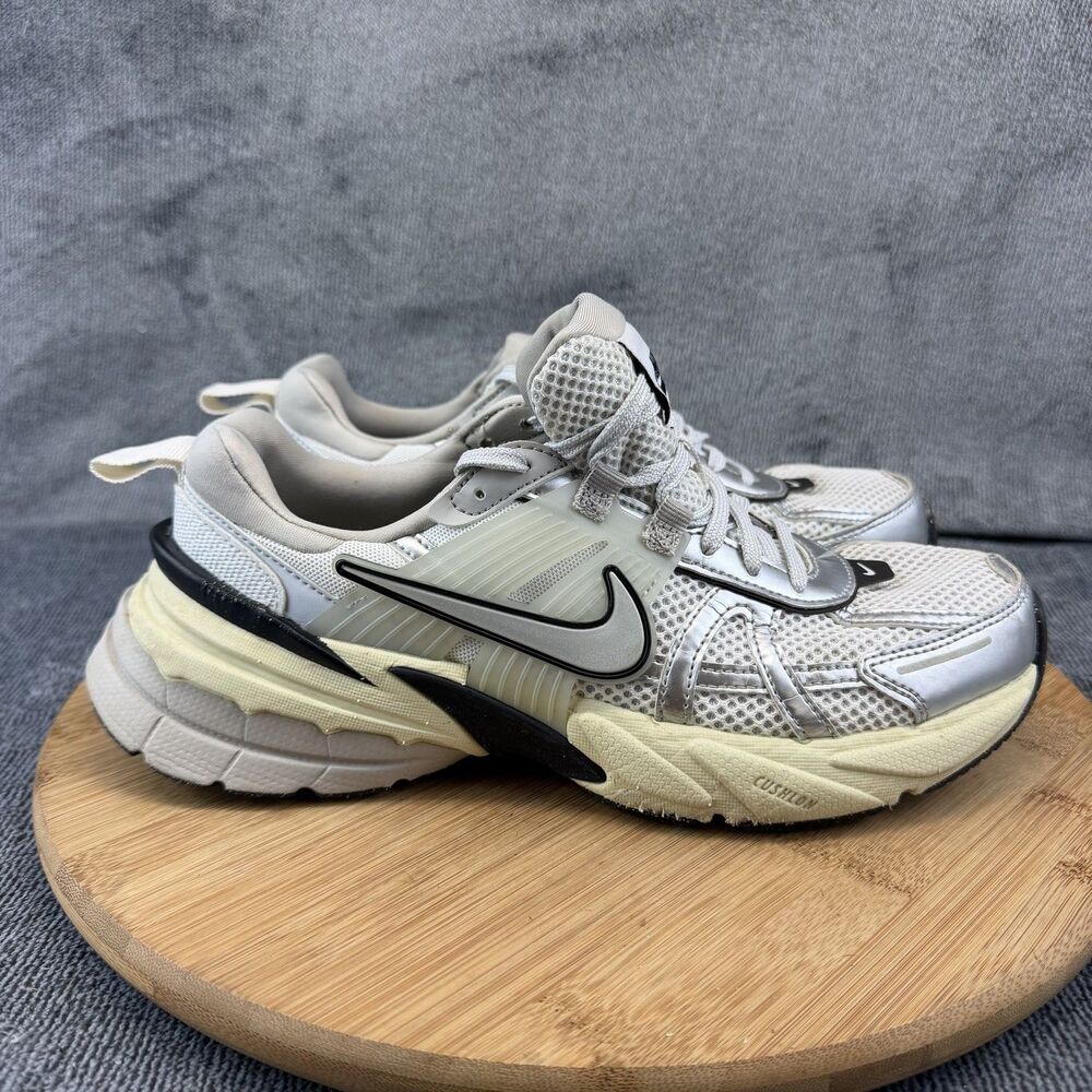 Nike Zoom Vomero 5 Shoes Womens Size 8 White Mesh Running Sneakers FD0736-100